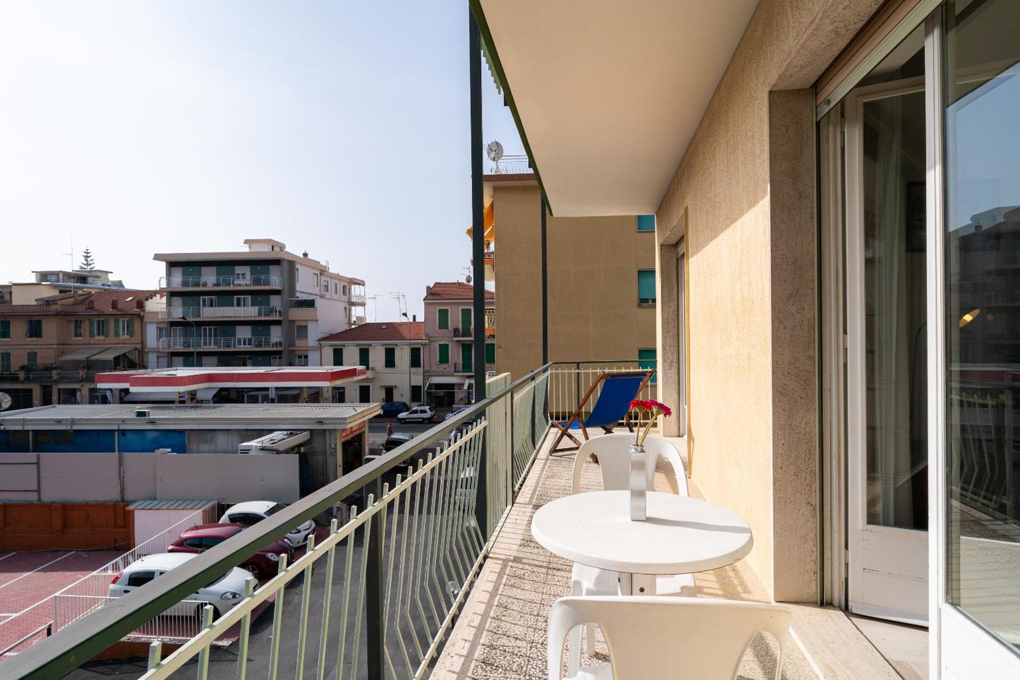 Casa Silvia - Central - Terrace - Wifi Bordighera Exterior foto